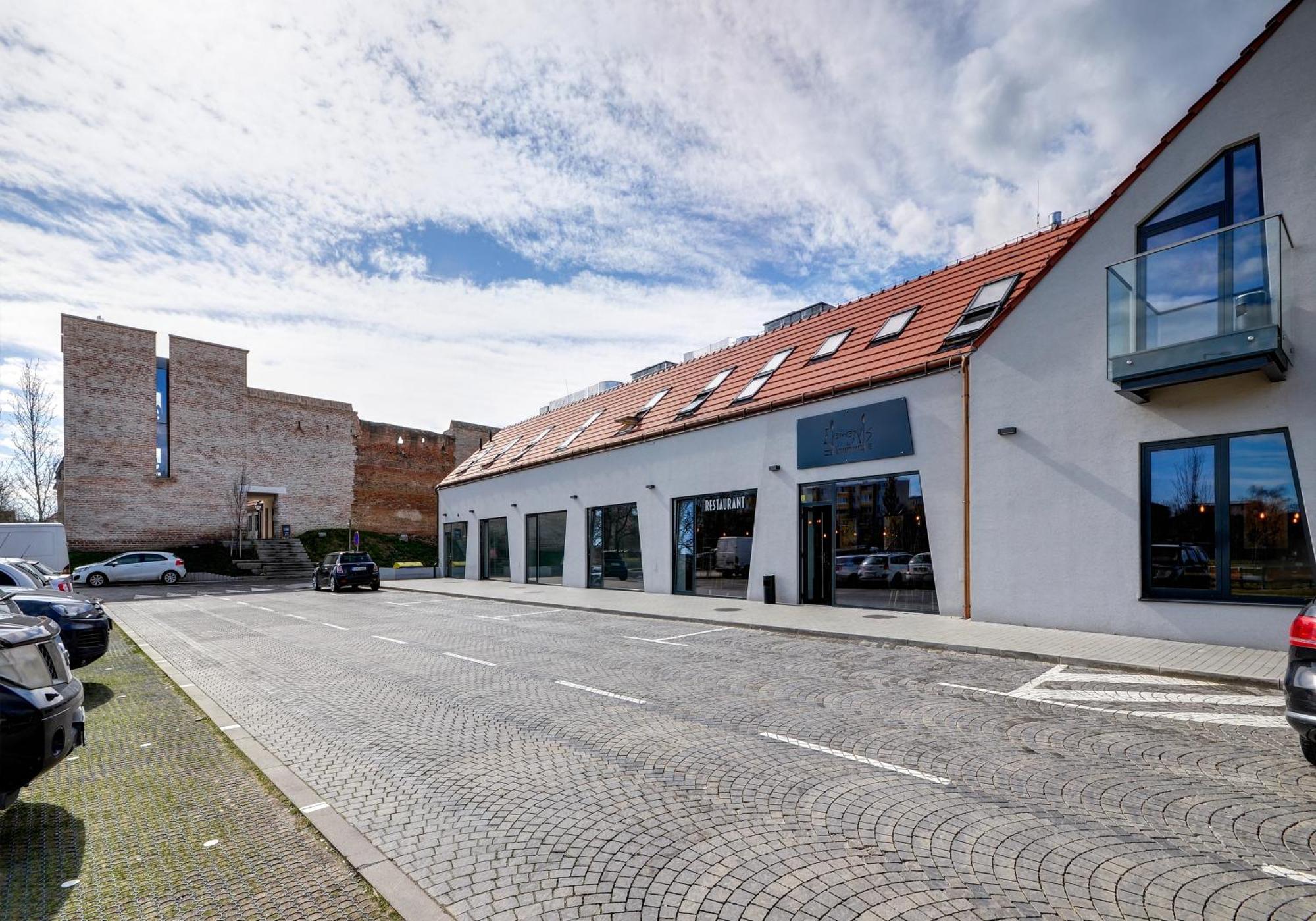 Penzion Elements Trnava Eksteriør billede